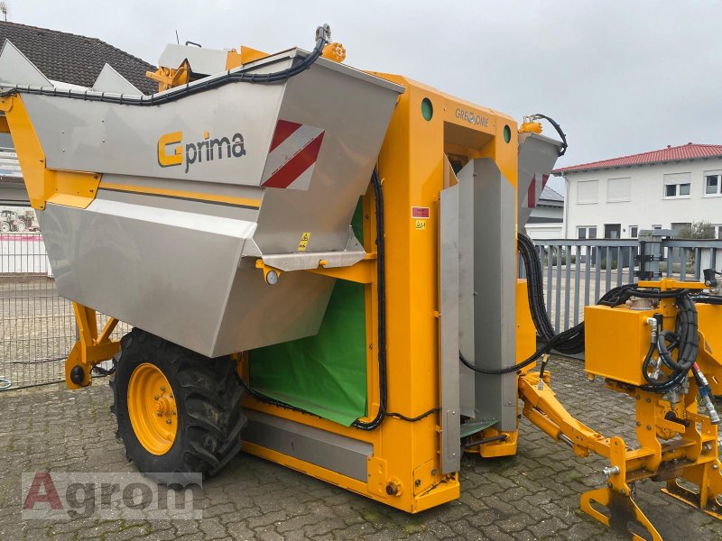 Traubenvollernter des Typs Gregoire G-Prima, Neumaschine in Meißenheim-Kürzell