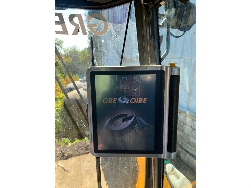 Traubenvollernter типа Gregoire G4.210, Gebrauchtmaschine в BRAY en Val (Фотография 10)