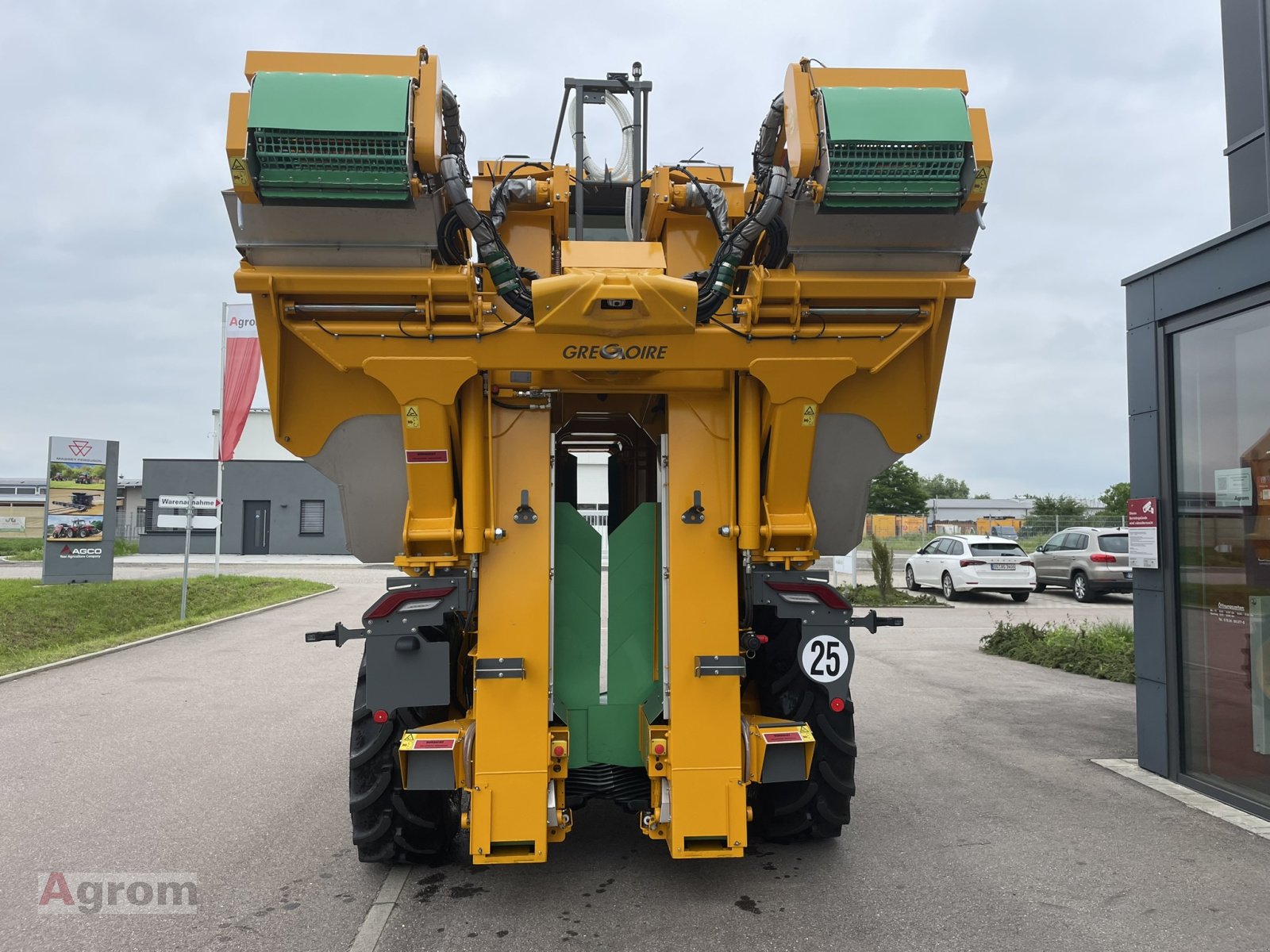 Traubenvollernter του τύπου Gregoire GM 7.4, Neumaschine σε Meißenheim-Kürzell (Φωτογραφία 5)