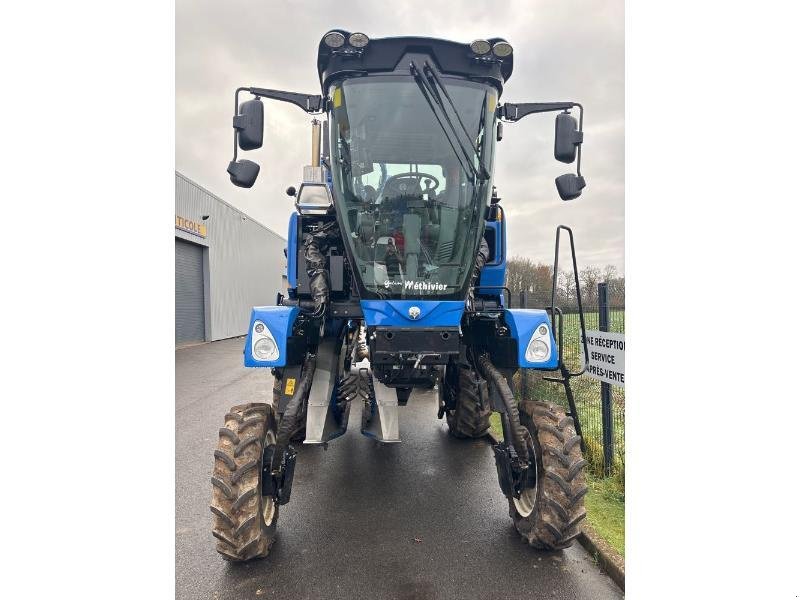 Traubenvollernter des Typs New Holland 9080N, Gebrauchtmaschine in BRAY en Val (Bild 5)
