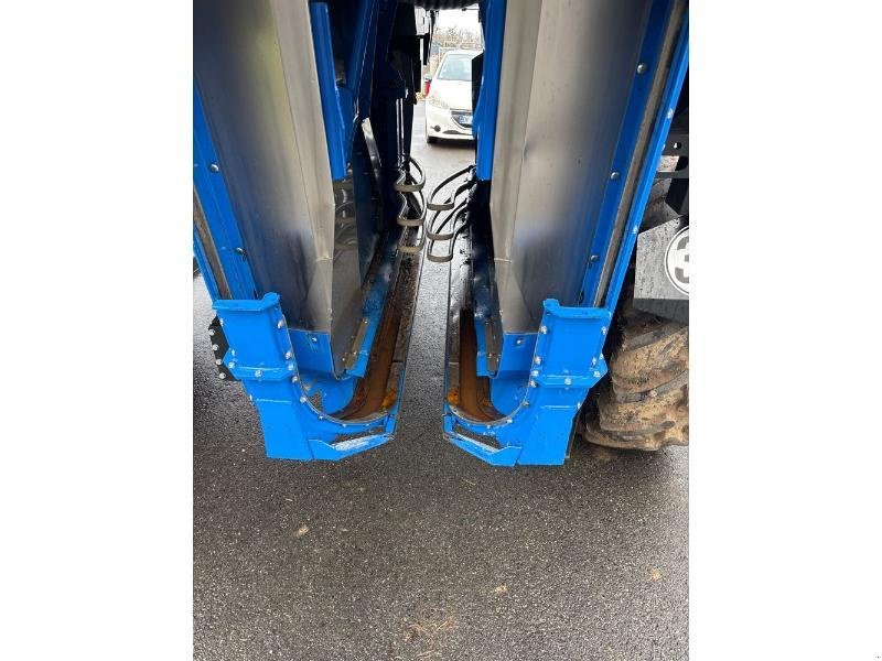 Traubenvollernter des Typs New Holland 9080N, Gebrauchtmaschine in BRAY en Val (Bild 9)
