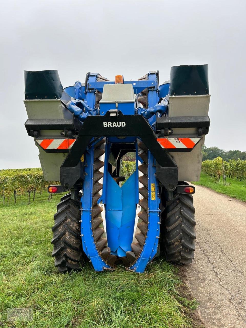 Traubenvollernter typu New Holland Braud VM460, Gebrauchtmaschine v Pragsdorf (Obrázek 5)