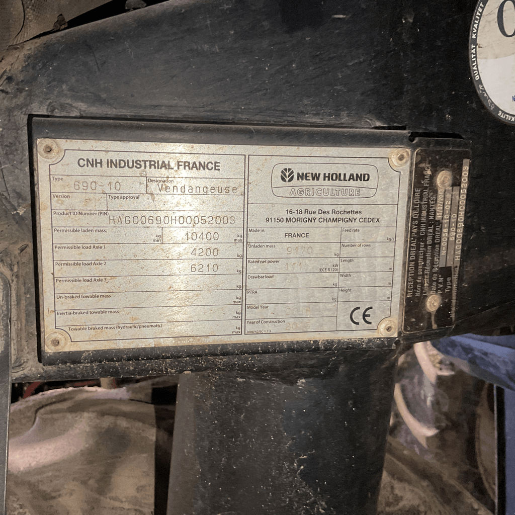 Traubenvollernter typu New Holland MACHINE A VENDANGER 9060L, Gebrauchtmaschine v SAINT ANDIOL (Obrázek 2)