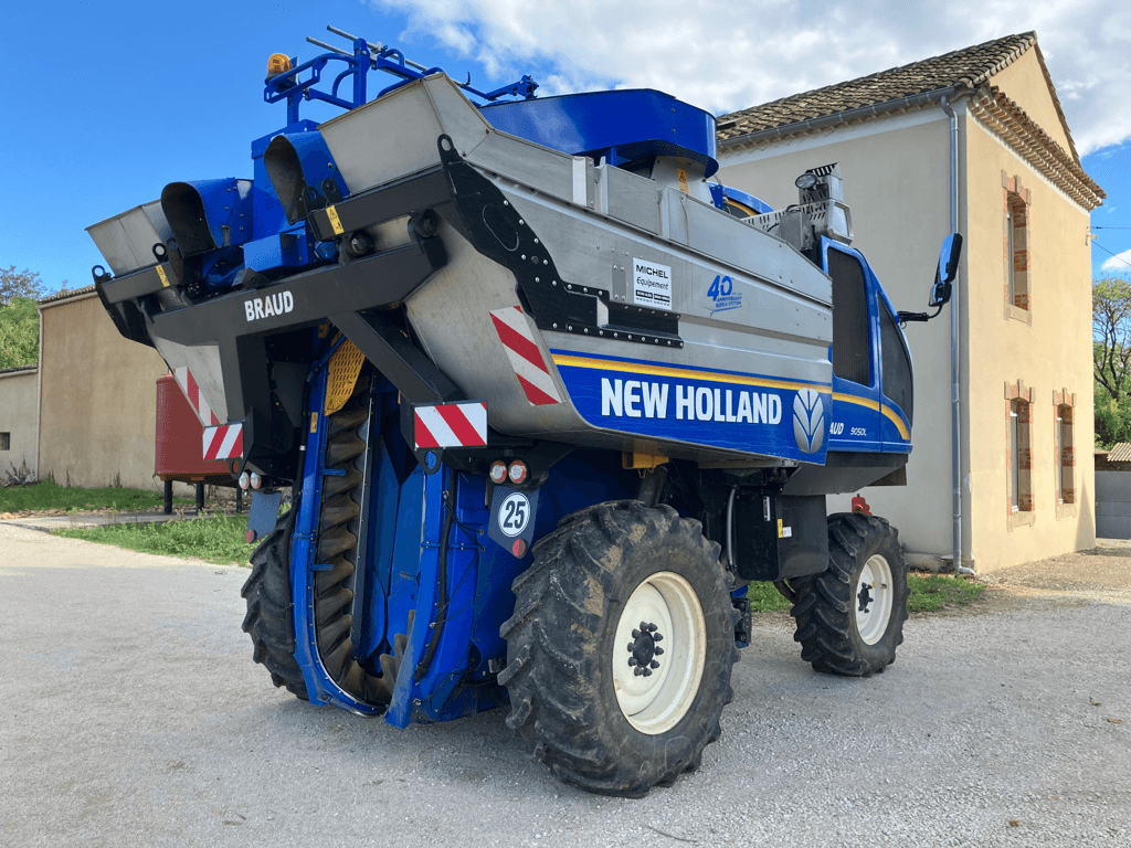Traubenvollernter типа New Holland MAV NEW HOLLAND 9050 L, Gebrauchtmaschine в SAINT ANDIOL (Фотография 4)