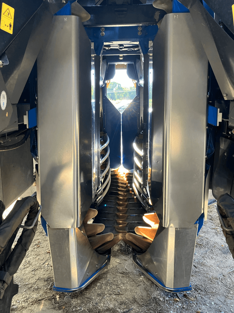 Traubenvollernter типа New Holland MAV NEW HOLLAND 9050 L, Gebrauchtmaschine в SAINT ANDIOL (Фотография 11)