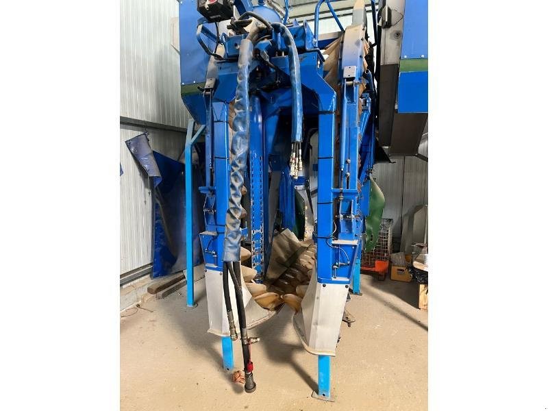 Traubenvollernter typu New Holland SB35, Gebrauchtmaschine v BRAY en Val (Obrázek 5)