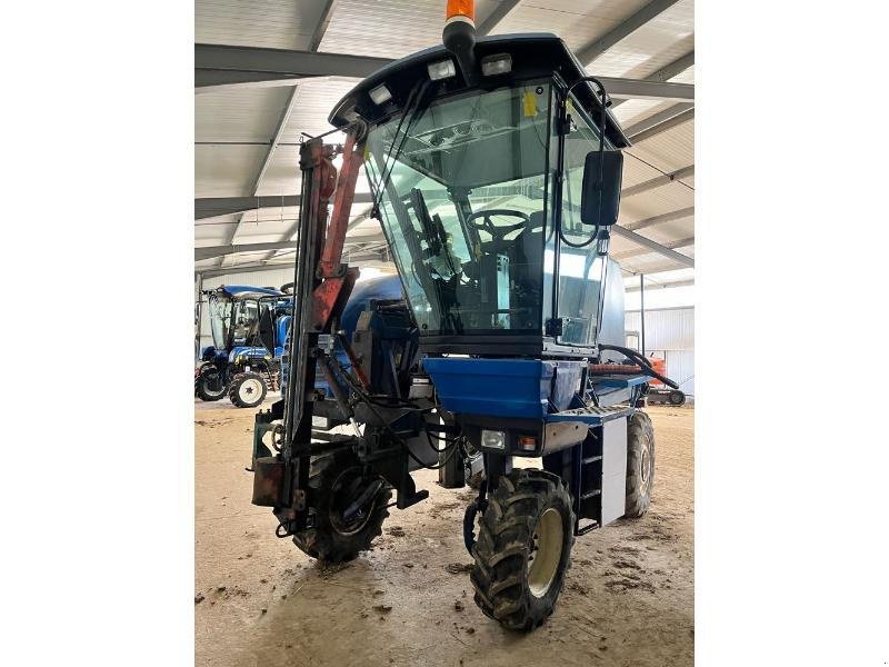 Traubenvollernter typu New Holland SB35, Gebrauchtmaschine v BRAY en Val (Obrázek 1)