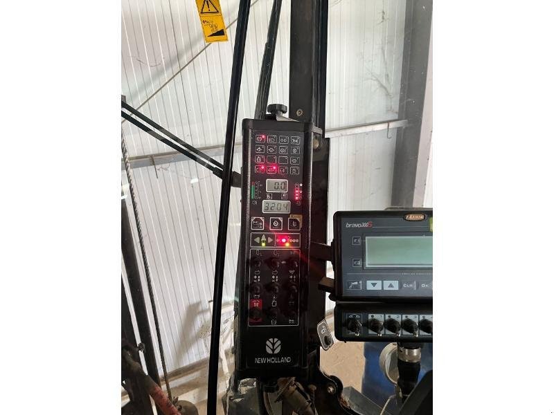 Traubenvollernter typu New Holland SB35, Gebrauchtmaschine v BRAY en Val (Obrázek 8)