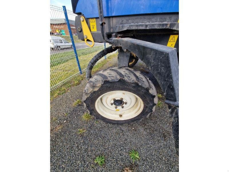 Traubenvollernter des Typs New Holland VN2080, Gebrauchtmaschine in BRAY en Val (Bild 7)