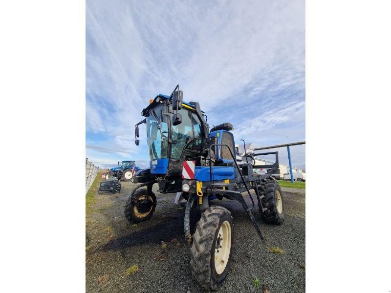 Traubenvollernter des Typs New Holland VN2080, Gebrauchtmaschine in BRAY en Val (Bild 4)
