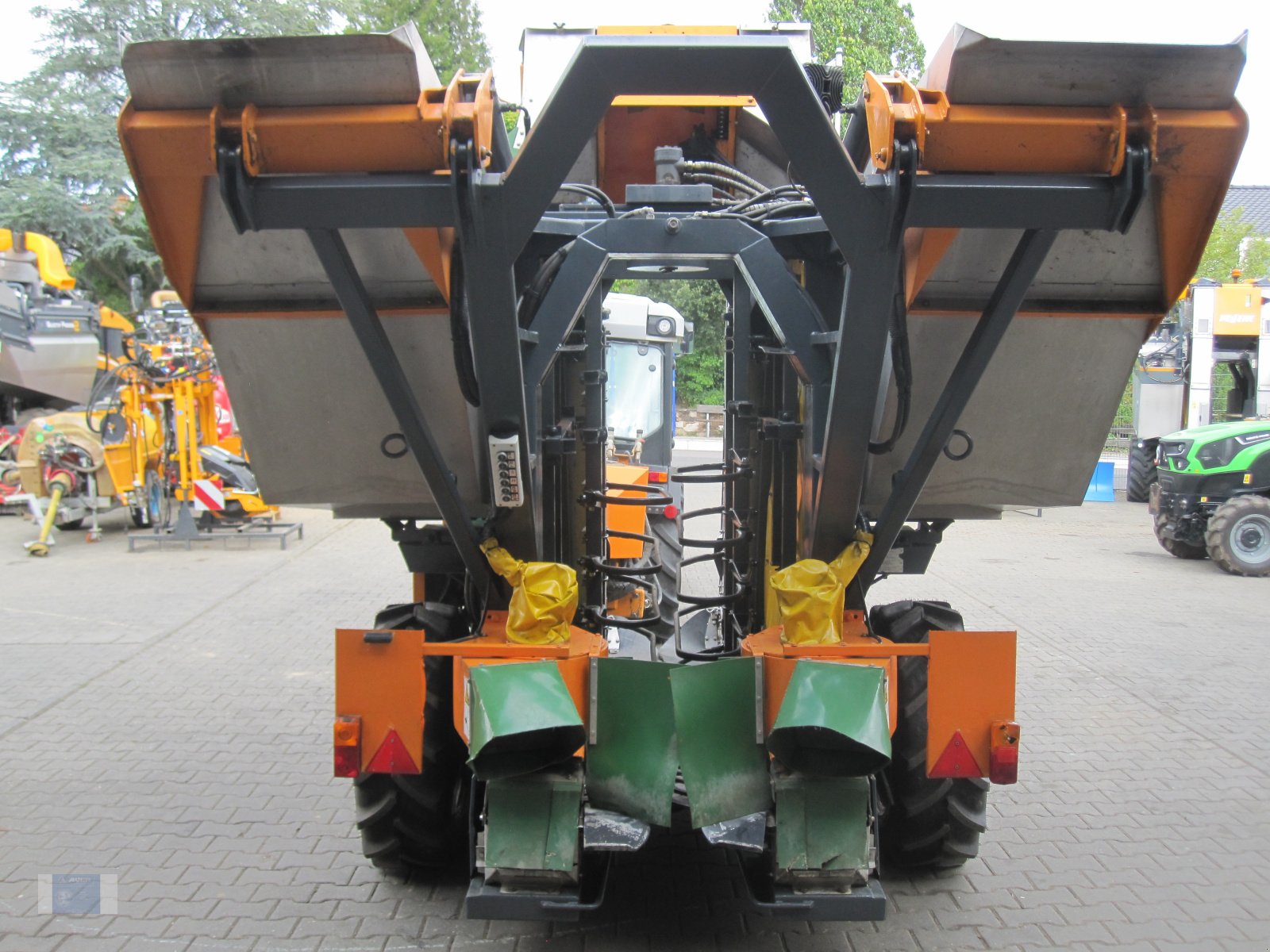 Traubenvollernter del tipo Pellenc 3050 AL, Gebrauchtmaschine In Lörzweiler (Immagine 4)