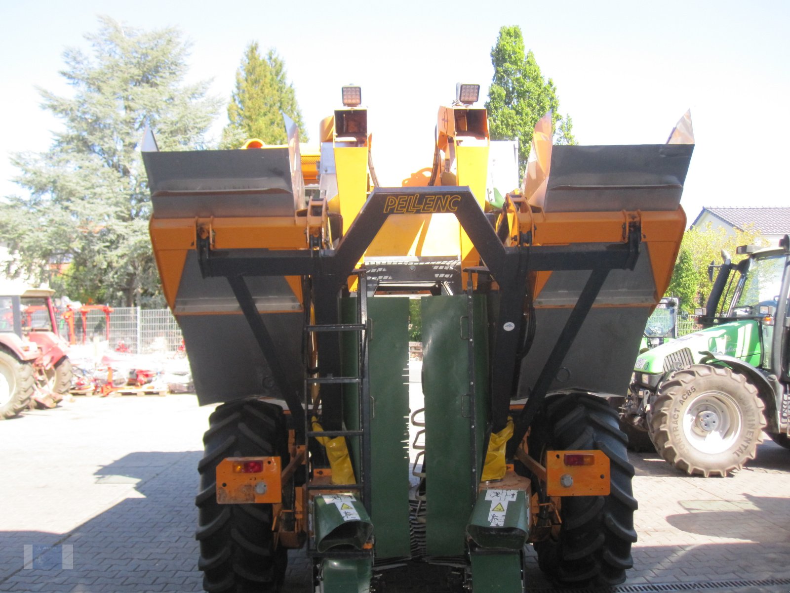 Traubenvollernter typu Pellenc 3200, Gebrauchtmaschine v Lörzweiler (Obrázek 4)
