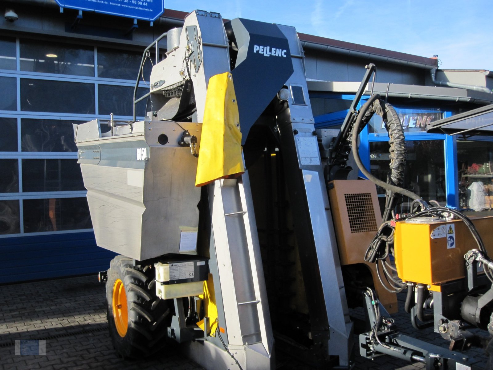 Traubenvollernter типа Pellenc 8050, Gebrauchtmaschine в Lörzweiler (Фотография 2)