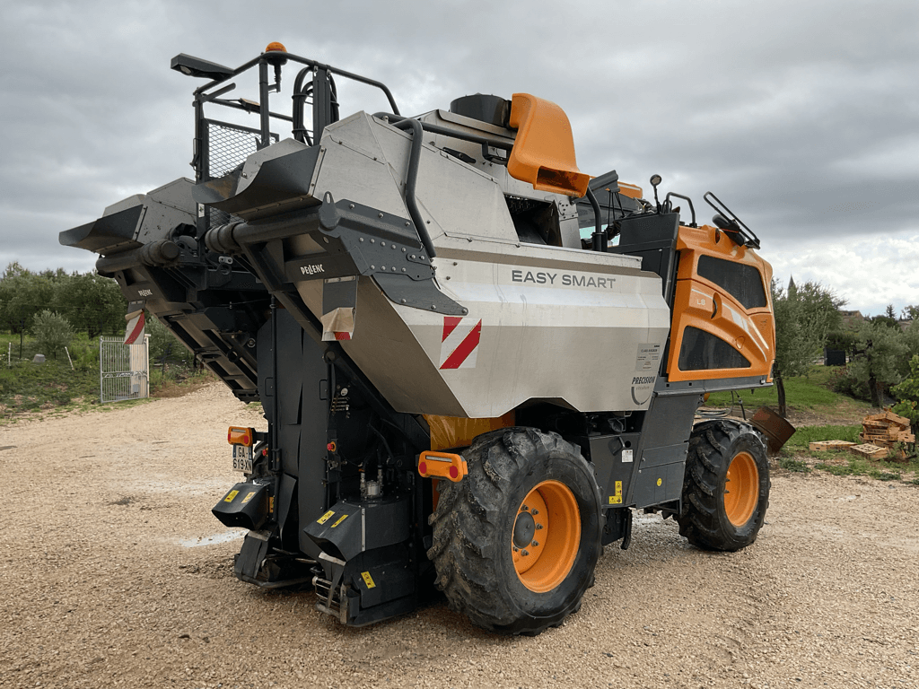 Traubenvollernter van het type Pellenc L8 3958156, Gebrauchtmaschine in SAINT ANDIOL (Foto 3)