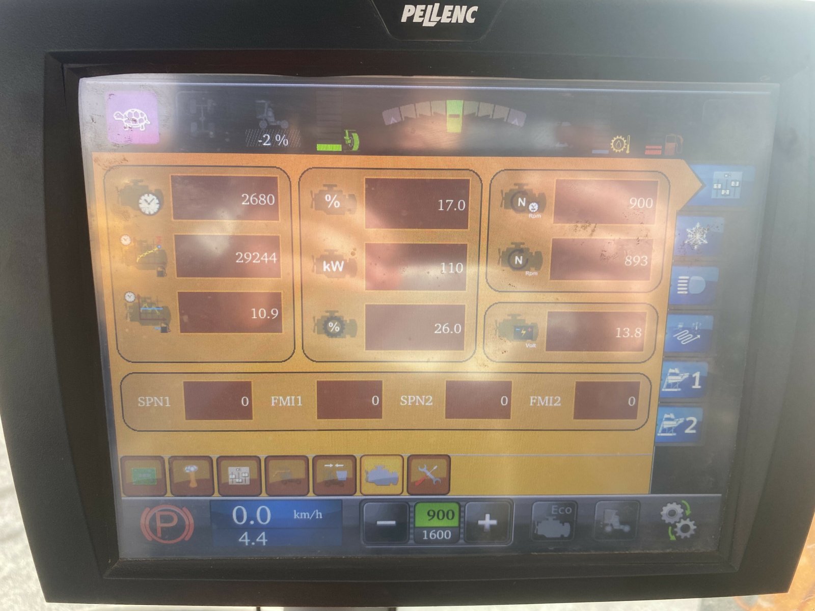 Traubenvollernter van het type Pellenc OPTIMUM 670 L SP2, Gebrauchtmaschine in SAINT ANDIOL (Foto 6)