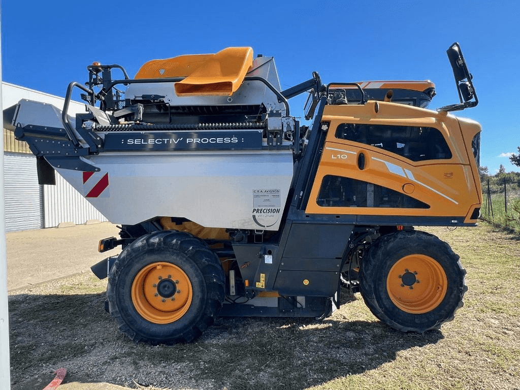 Traubenvollernter of the type Pellenc OPTIMUM L 10 3958031, Gebrauchtmaschine in SAINT ANDIOL (Picture 2)