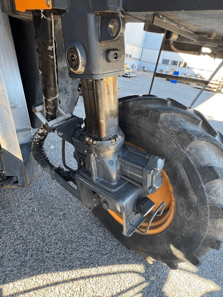 Traubenvollernter des Typs Pellenc OPTIMUM L 10 3958031, Gebrauchtmaschine in SAINT ANDIOL (Bild 5)