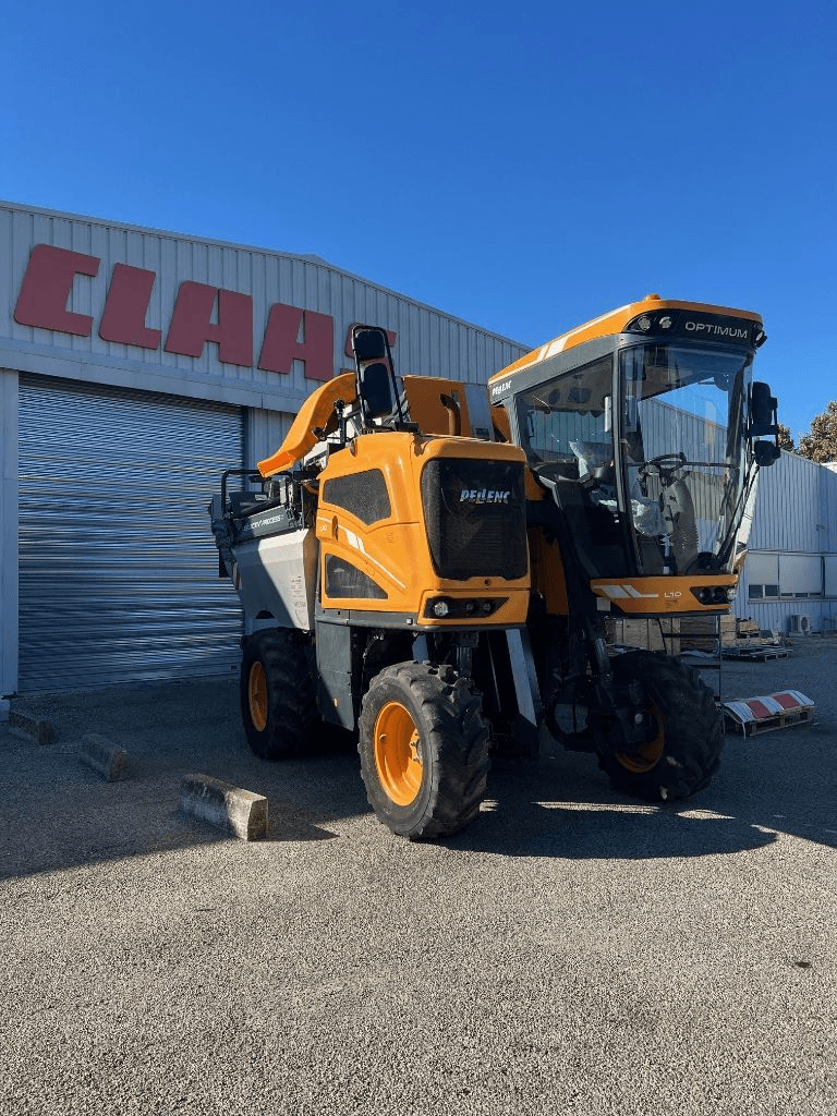 Traubenvollernter des Typs Pellenc OPTIMUM L 10 3958031, Gebrauchtmaschine in SAINT ANDIOL (Bild 1)