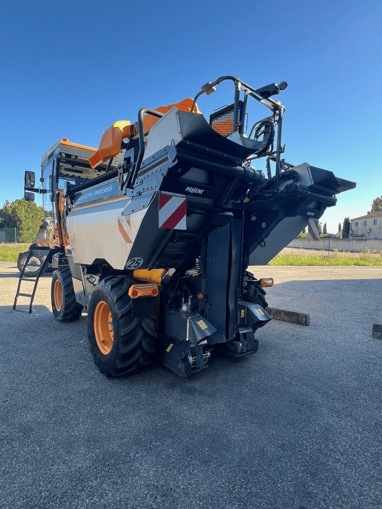 Traubenvollernter des Typs Pellenc OPTIMUM L 10 3958031, Gebrauchtmaschine in SAINT ANDIOL (Bild 2)