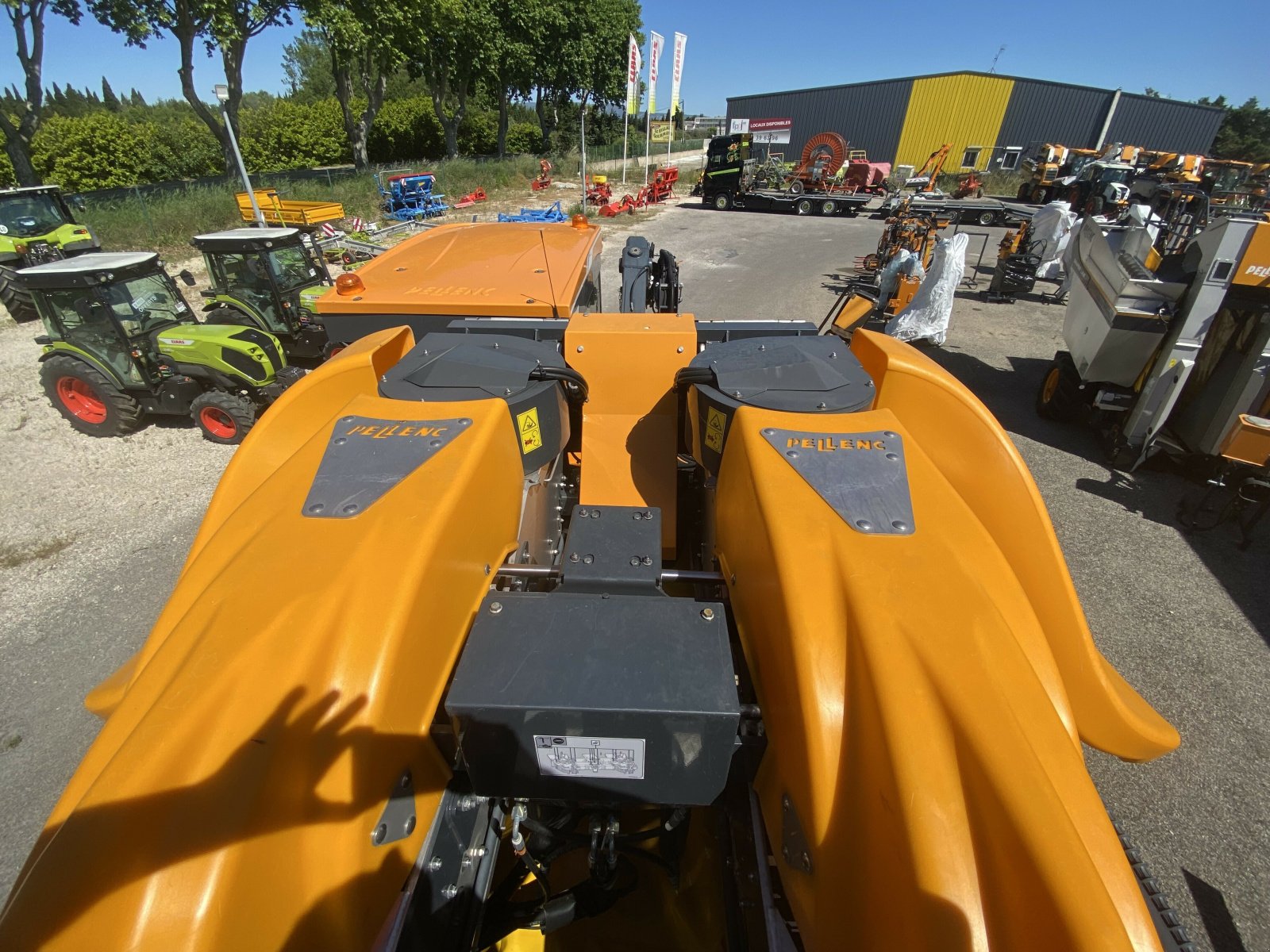 Traubenvollernter του τύπου Pellenc OPTIMUM L 10, Gebrauchtmaschine σε SAINT ANDIOL (Φωτογραφία 7)