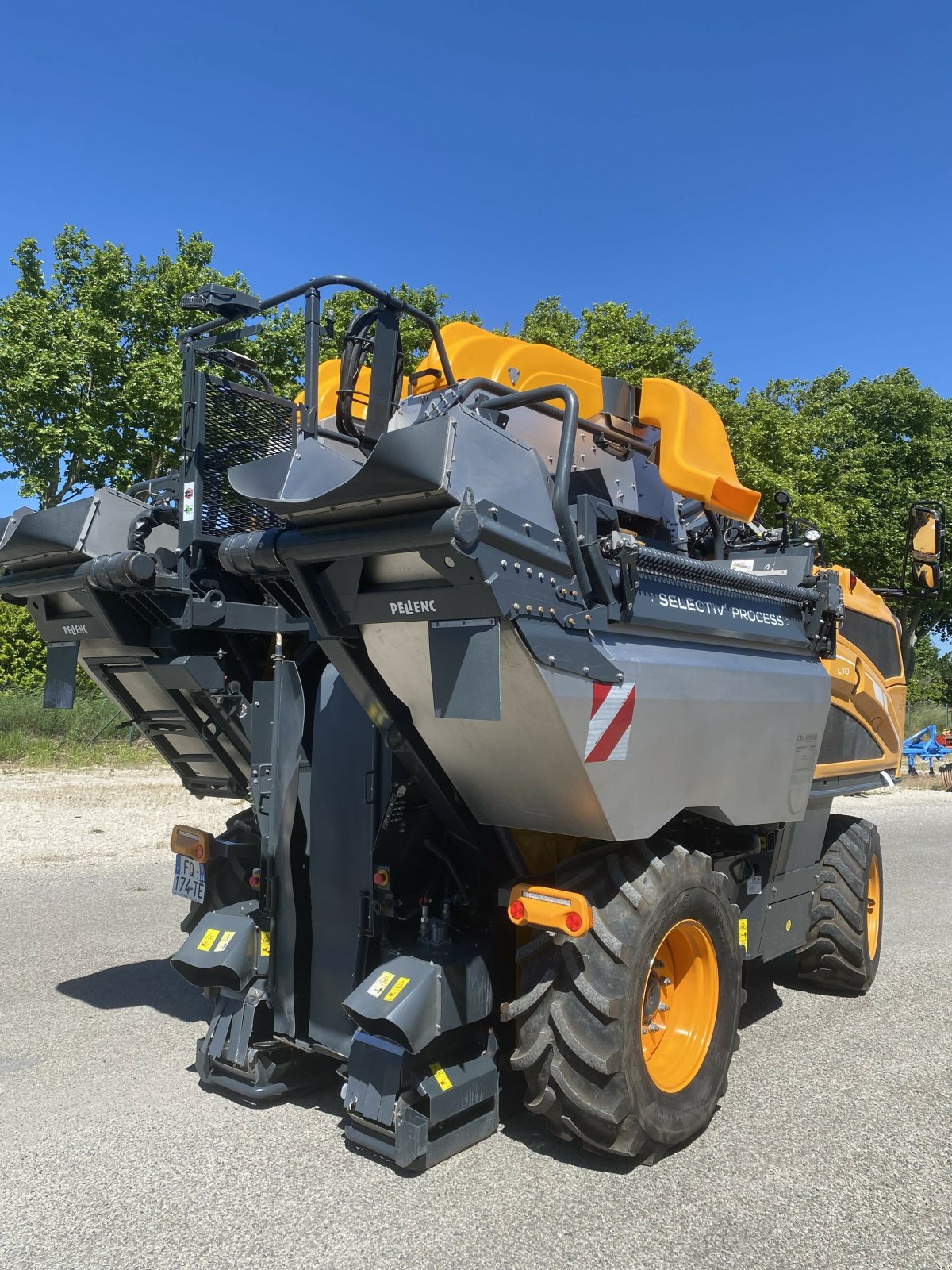 Traubenvollernter του τύπου Pellenc OPTIMUM L 10, Gebrauchtmaschine σε SAINT ANDIOL (Φωτογραφία 5)