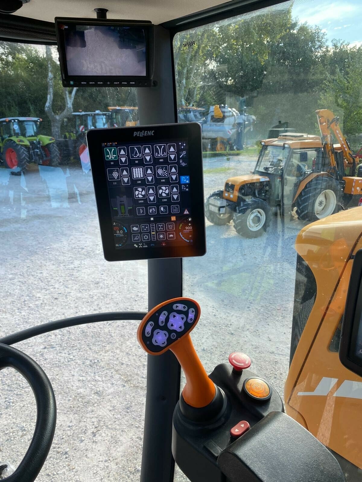 Traubenvollernter tipa Pellenc OPTIMUM L 10, Gebrauchtmaschine u SAINT ANDIOL (Slika 4)