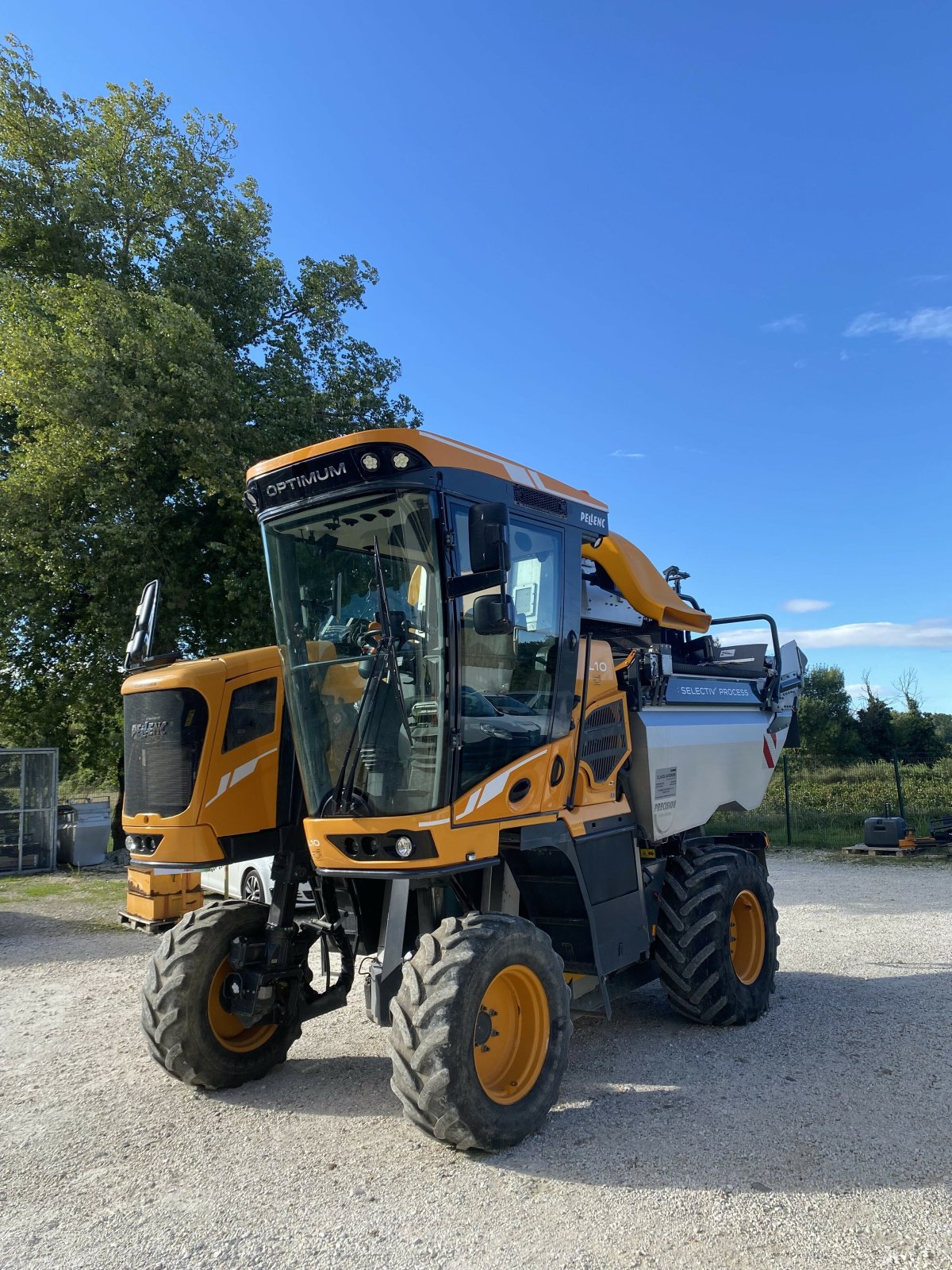 Traubenvollernter tipa Pellenc OPTIMUM L 10, Gebrauchtmaschine u SAINT ANDIOL (Slika 1)