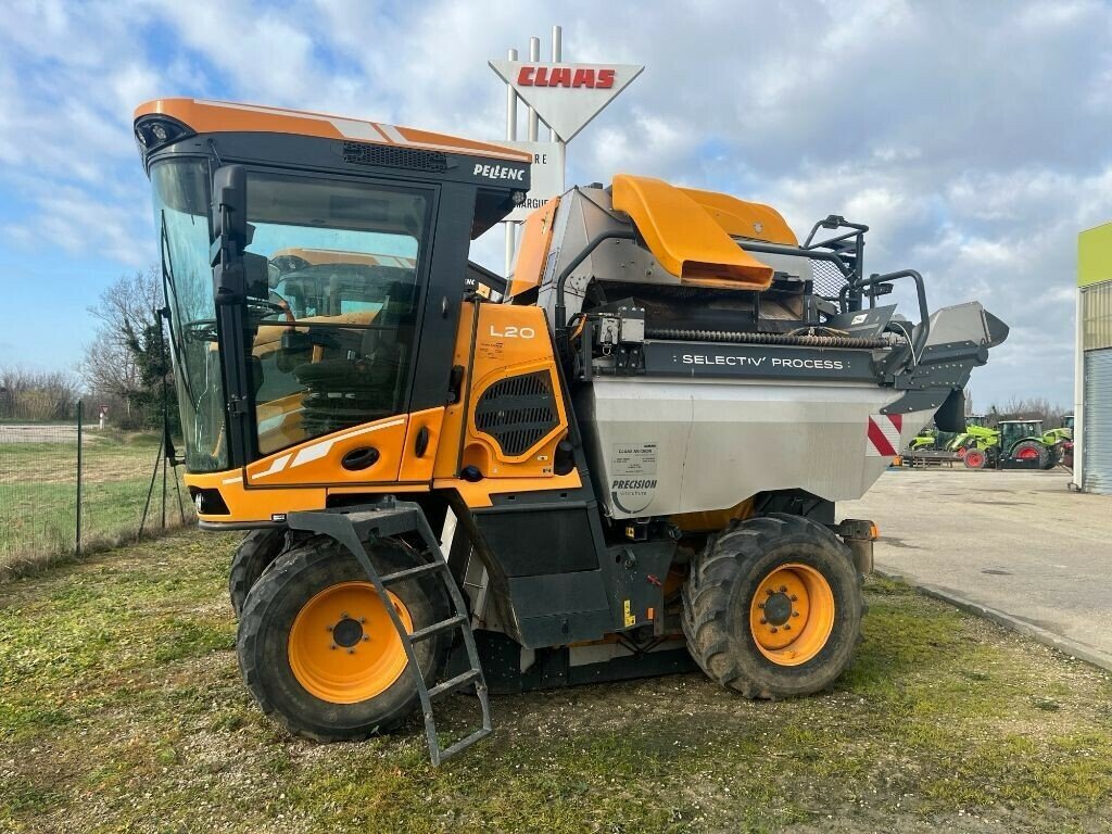 Traubenvollernter типа Pellenc OPTIMUM L 20 3958032, Gebrauchtmaschine в SAINT ANDIOL (Фотография 1)