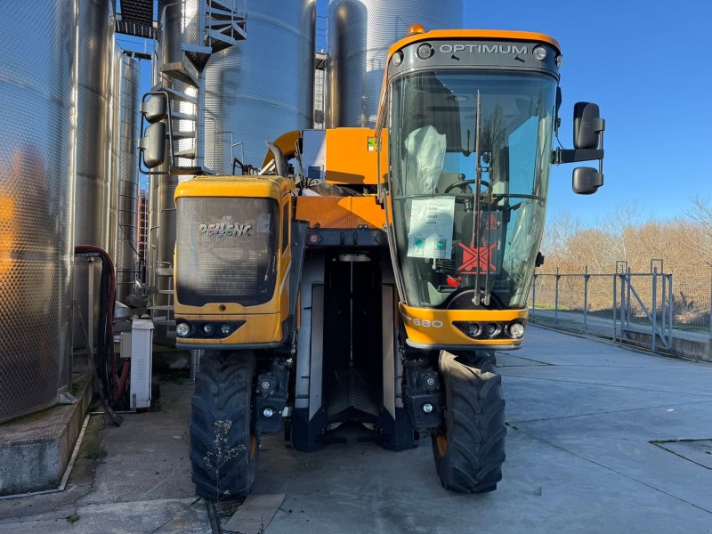 Traubenvollernter del tipo Pellenc Optimus 680, Gebrauchtmaschine en Харманли (Imagen 1)