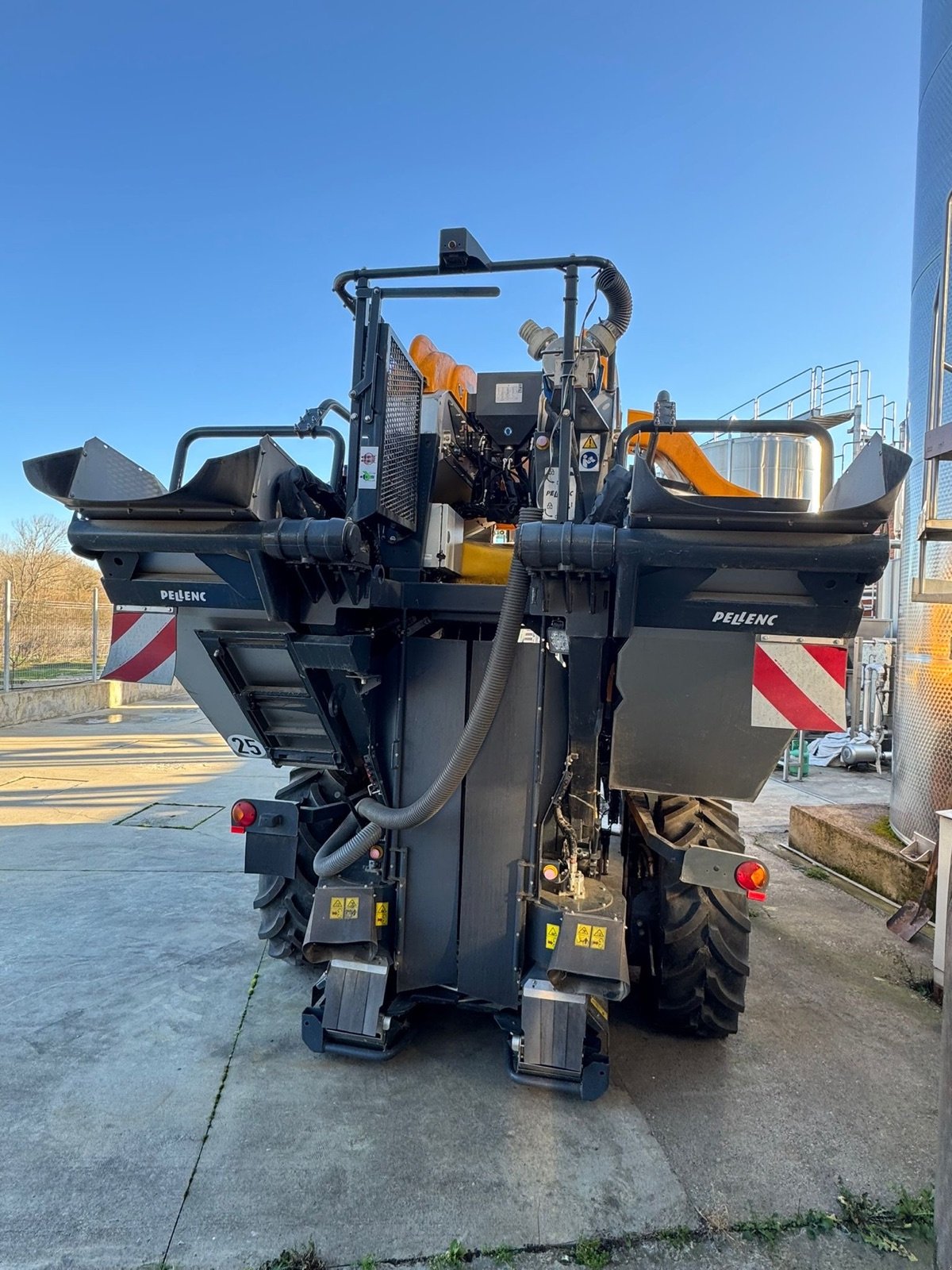 Traubenvollernter of the type Pellenc Optimus 680, Gebrauchtmaschine in Харманли (Picture 4)