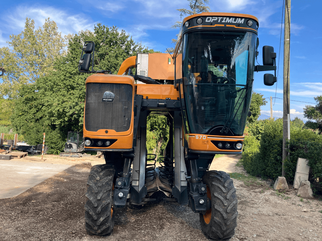 Traubenvollernter van het type Pellenc PORTEUR OPTIMUM 670, Gebrauchtmaschine in SAINT ANDIOL (Foto 4)