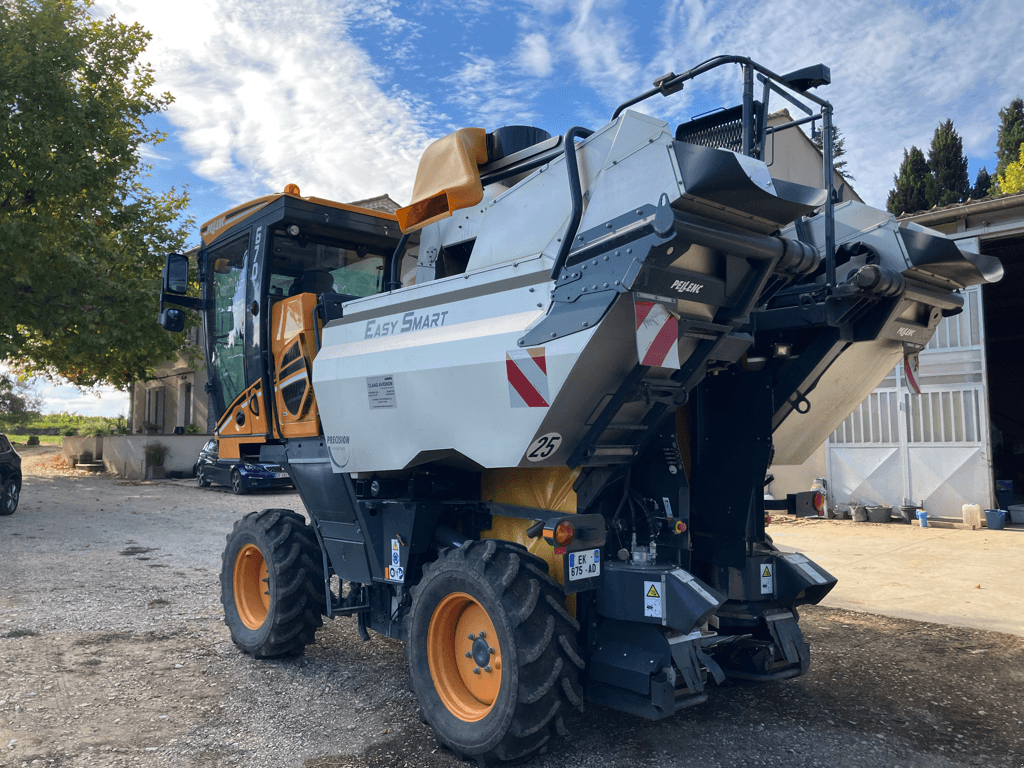 Traubenvollernter van het type Pellenc PORTEUR OPTIMUM 670, Gebrauchtmaschine in SAINT ANDIOL (Foto 5)
