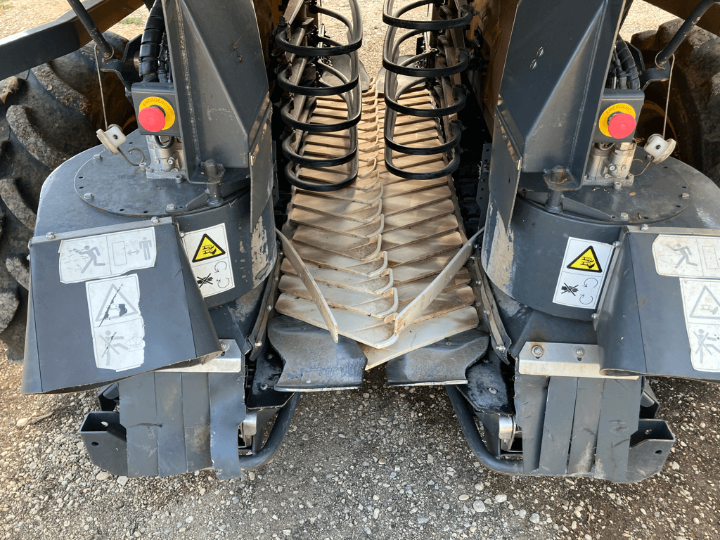 Traubenvollernter van het type Pellenc PORTEUR OPTIMUM 670, Gebrauchtmaschine in SAINT ANDIOL (Foto 9)