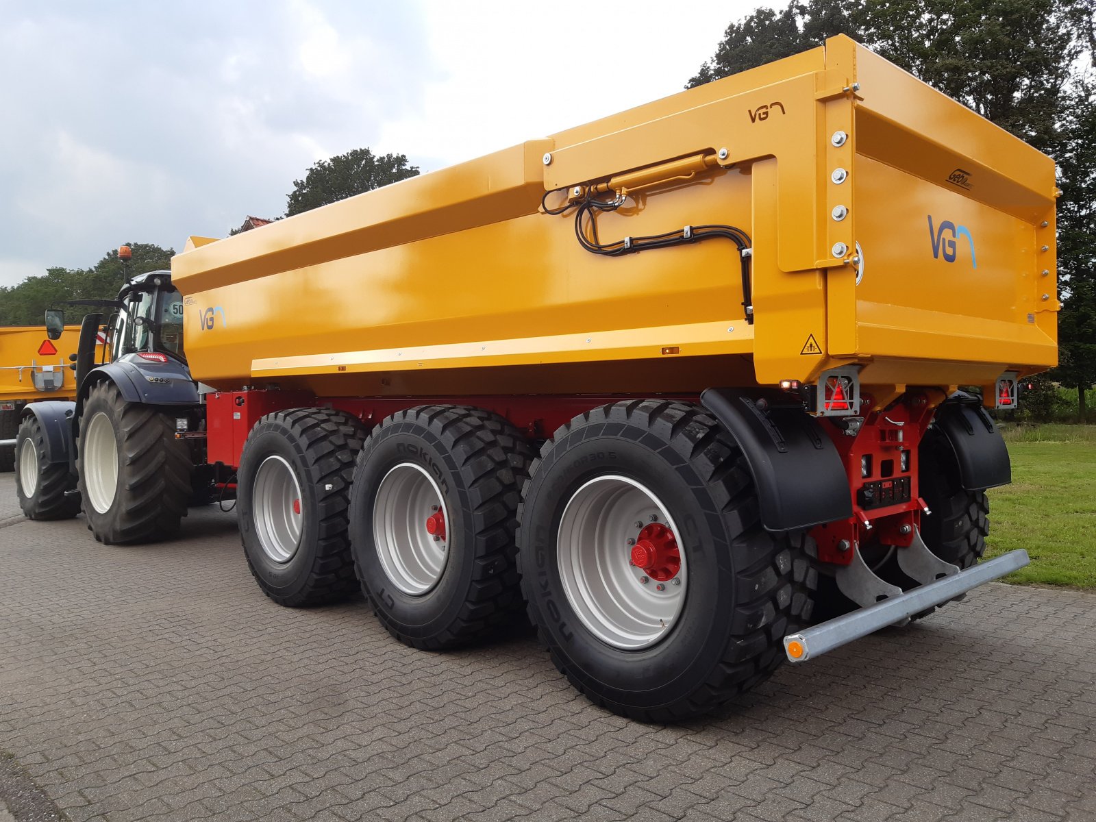 Tridemkipper typu VGM (Van Ginkel machines) ZK30-2 Tridem-Schwerlast-Muldenkipper, Neumaschine v Bocholt (Obrázek 5)