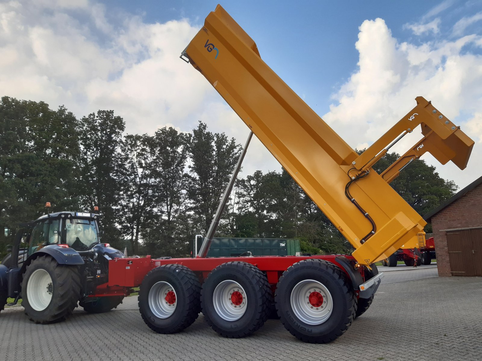 Tridemkipper typu VGM (Van Ginkel machines) ZK30-2 Tridem-Schwerlast-Muldenkipper, Neumaschine w Bocholt (Zdjęcie 17)