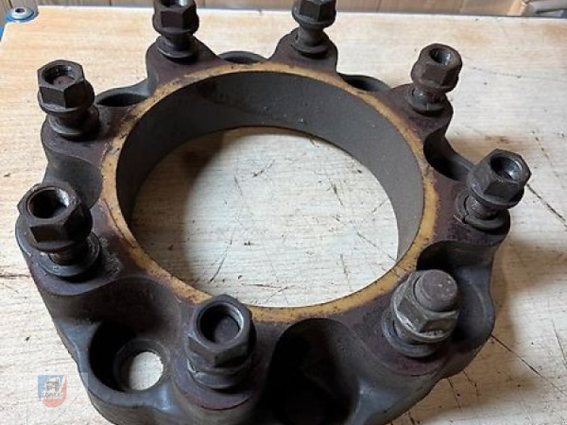 Unimog des Typs Fendt Spurverbreiterung 71 mm 8 Loch John Deere Unimog, Gebrauchtmaschine in Fitzen (Bild 1)