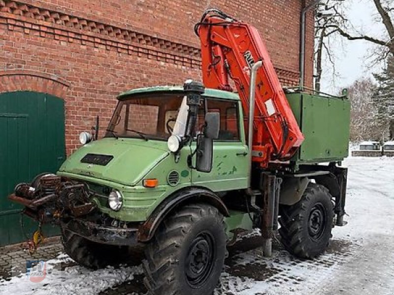 Unimog du type Mercedes-Benz 406 Seilwinde Kran Atlas AK3006 BJ79 H-Gutachten 19%MwSt, Gebrauchtmaschine en Fitzen