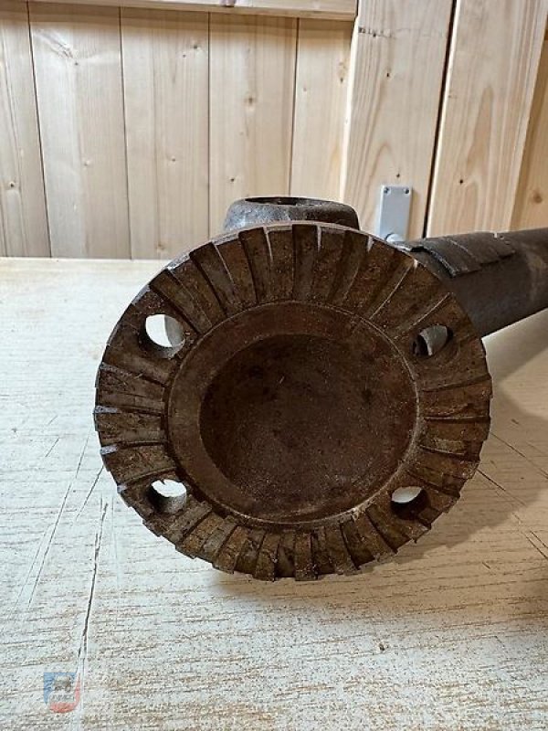 Unimog des Typs Mercedes-Benz Antriebswelle Vorderachse Hinterachse 425 435, Gebrauchtmaschine in Fitzen (Bild 4)