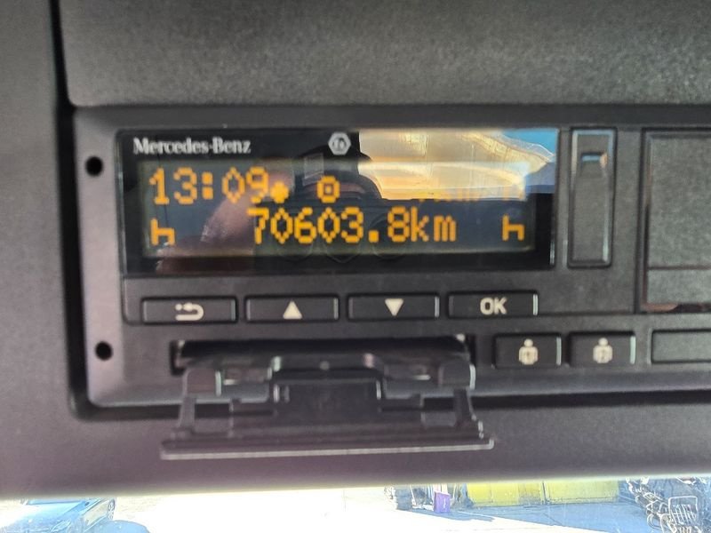 Unimog des Typs Mercedes-Benz AROCS, Gebrauchtmaschine in Gabersdorf (Bild 11)