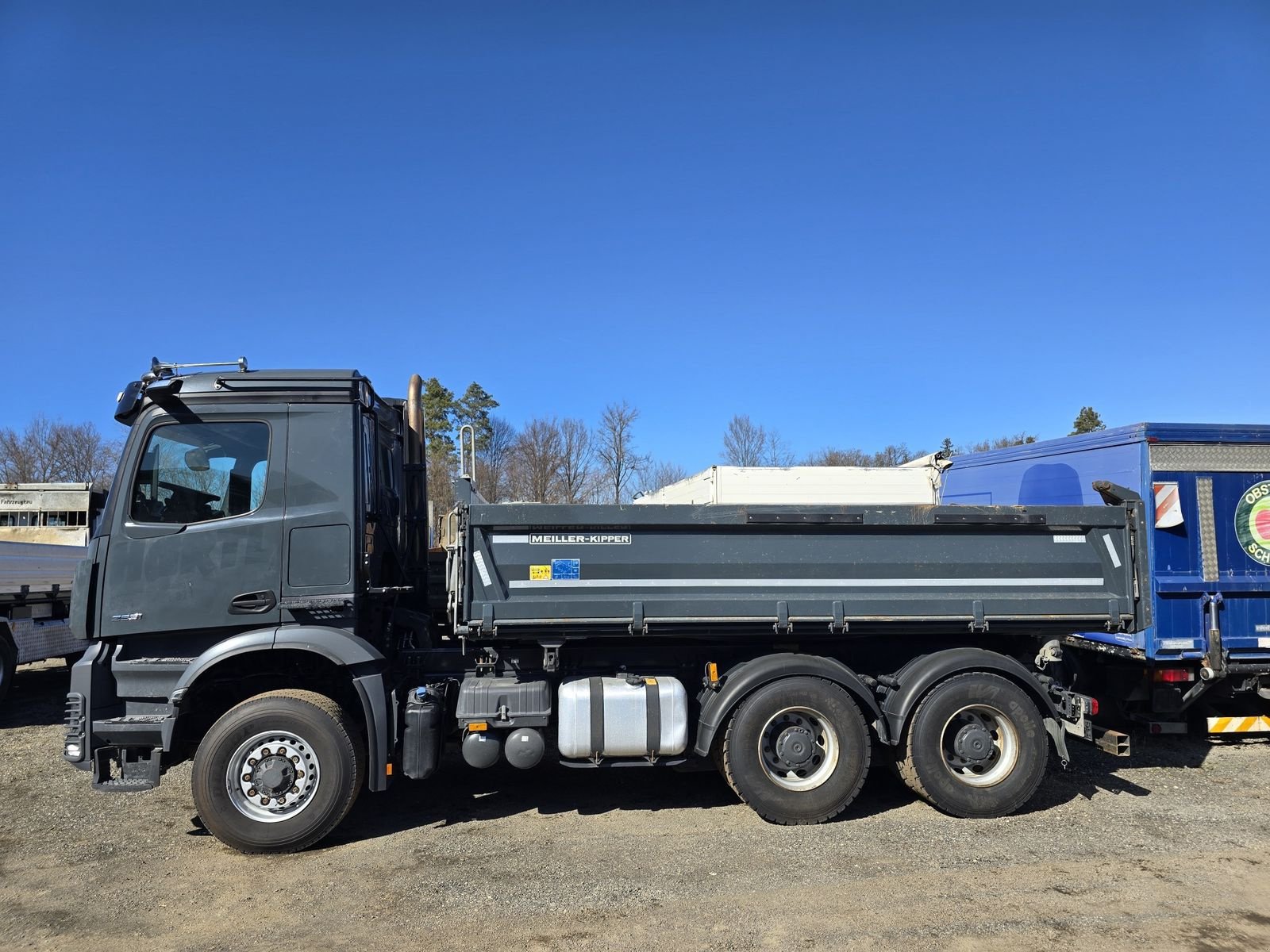 Unimog des Typs Mercedes-Benz AROCS, Gebrauchtmaschine in Gabersdorf (Bild 28)