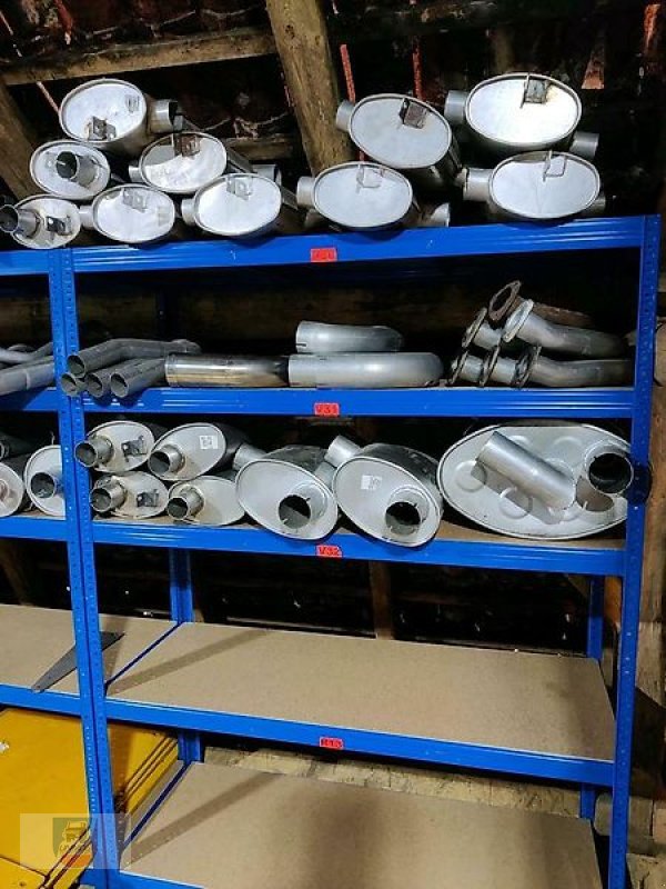 Unimog des Typs Mercedes-Benz Auspuff Rohre Krümmer Hosenrohr, Gebrauchtmaschine in Fitzen (Bild 3)