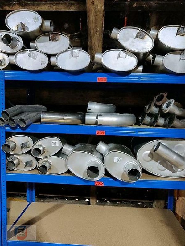 Unimog des Typs Mercedes-Benz Auspuff Rohre Krümmer Hosenrohr, Gebrauchtmaschine in Fitzen (Bild 1)