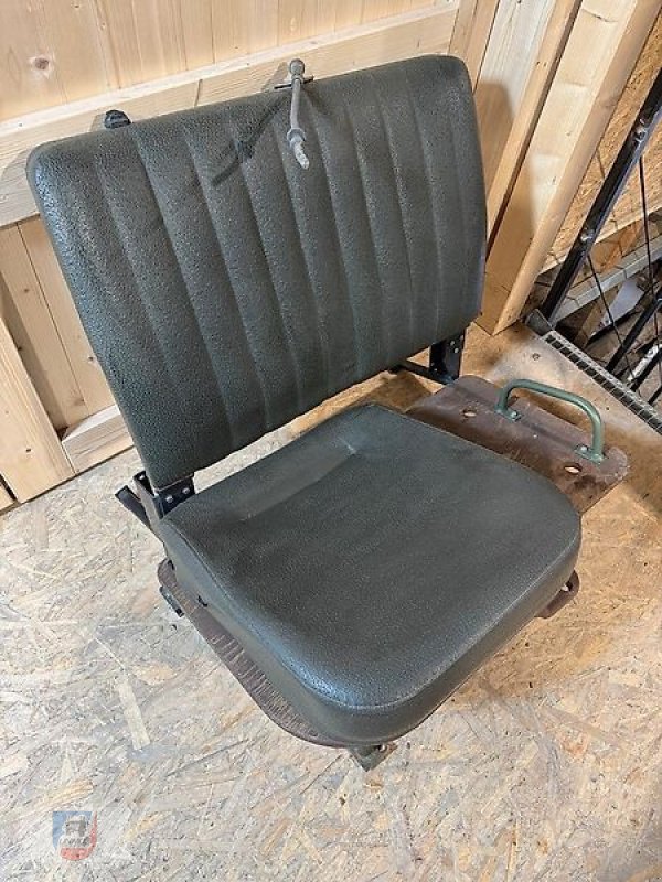 Unimog des Typs Mercedes-Benz Beifahrersitzbank Gestell U1000-U2400 Sitzbank, Gebrauchtmaschine in Fitzen (Bild 6)