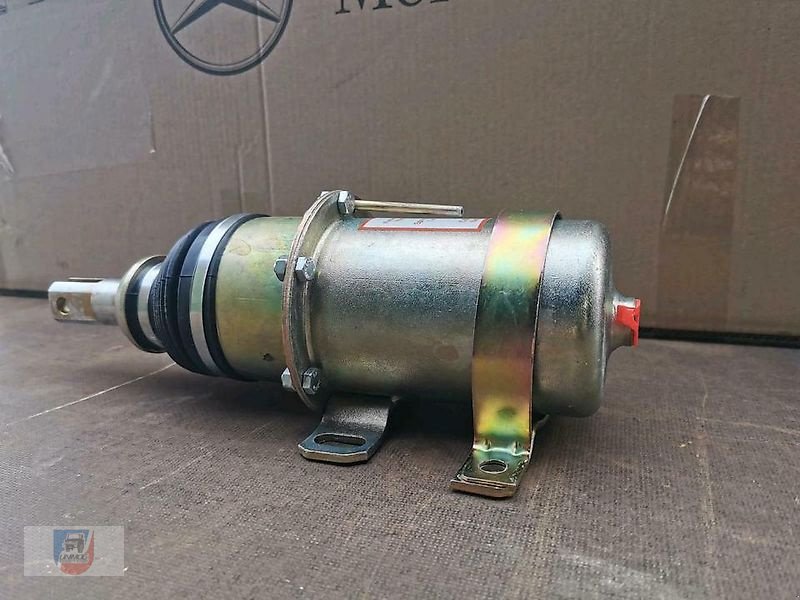 Unimog des Typs Mercedes-Benz Federspeicher U1000-U2400 *NEU* 424 427 425 43, Neumaschine in Fitzen (Bild 5)