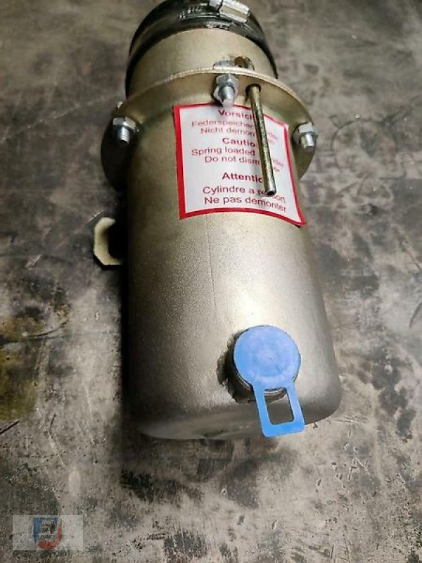 Unimog des Typs Mercedes-Benz Federspeicher U1600 NEU Notlöseeinrichtung, Neumaschine in Fitzen (Bild 4)