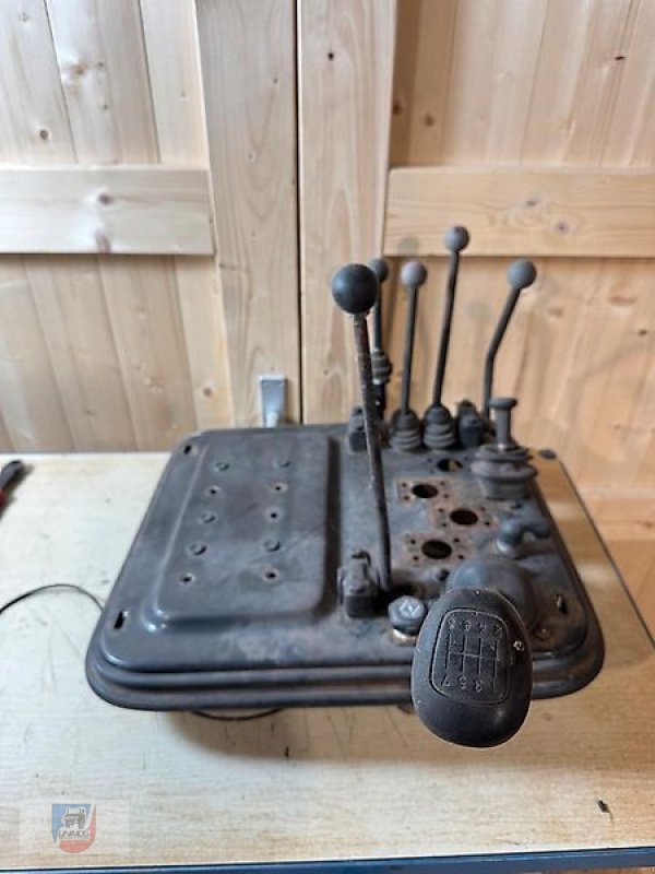 Unimog des Typs Mercedes-Benz Ganghebel Schalthebel Schaltplatte, Gebrauchtmaschine in Fitzen (Bild 1)