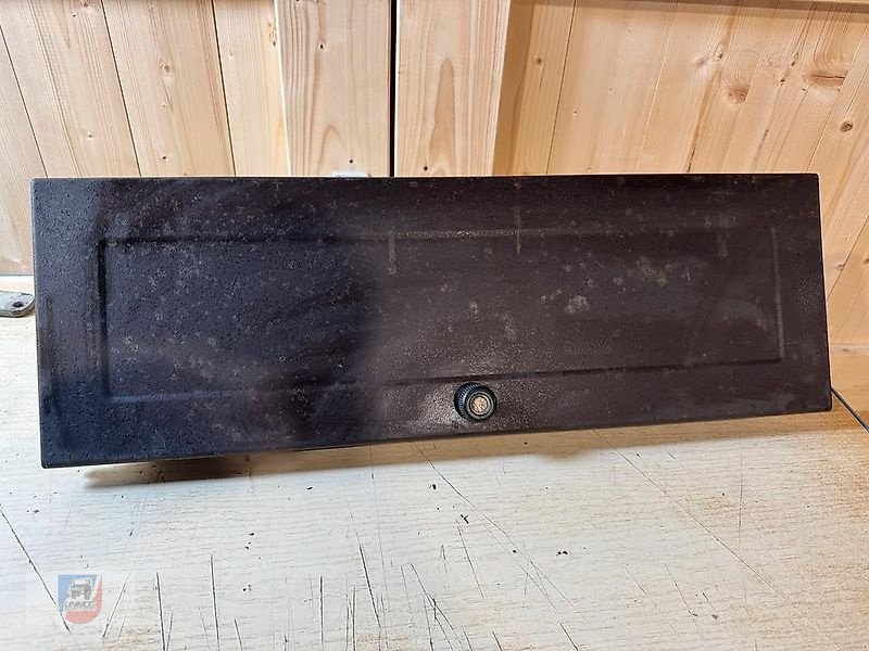 Unimog des Typs Mercedes-Benz Handschuhfach 424 425 427 435 437 U1000-U2400 Komplett, Gebrauchtmaschine in Fitzen (Bild 1)