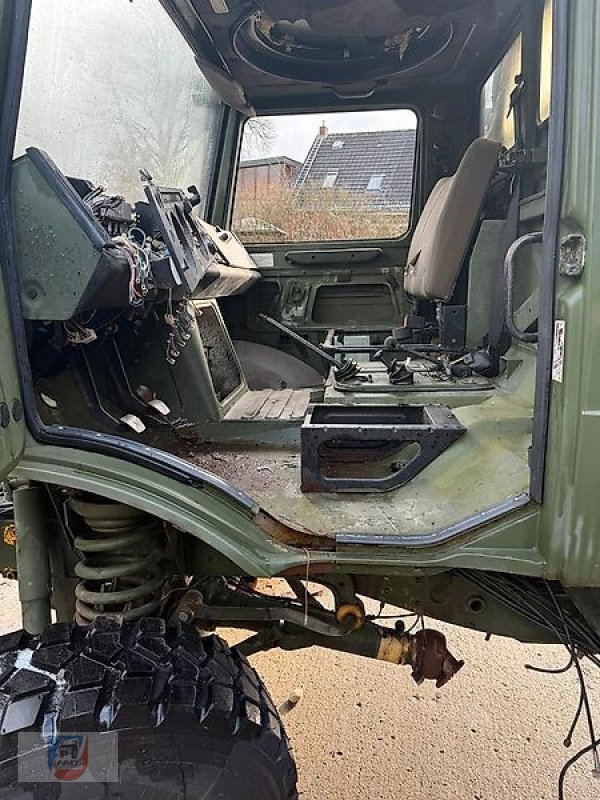 Unimog des Typs Mercedes-Benz Kabine Bundeswehr 424 425 427 435 437 Guter Zustand MwSt., Gebrauchtmaschine in Fitzen (Bild 4)