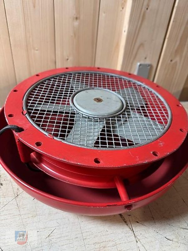 Unimog des Typs Mercedes-Benz KrKw Sani Wohnkoffer Lüftung Lüfter Dach, Gebrauchtmaschine in Fitzen (Bild 2)