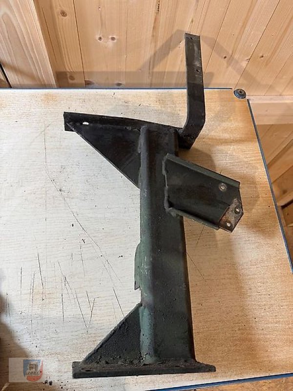 Unimog des Typs Mercedes-Benz Lampenträger Halter Scheinwerfer U1000-U2400 424 425 427, Gebrauchtmaschine in Fitzen (Bild 8)